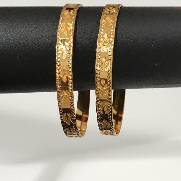 Bangle - Picture 2 of 6